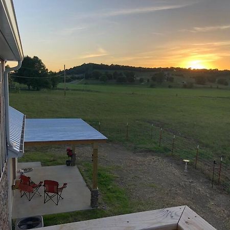 Pleasant Valley Farm Dairy Barn Writer'S Retreat Columbia Exterior foto